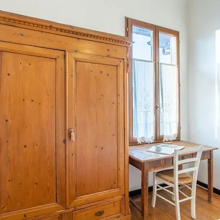 Costanza By Halldis *